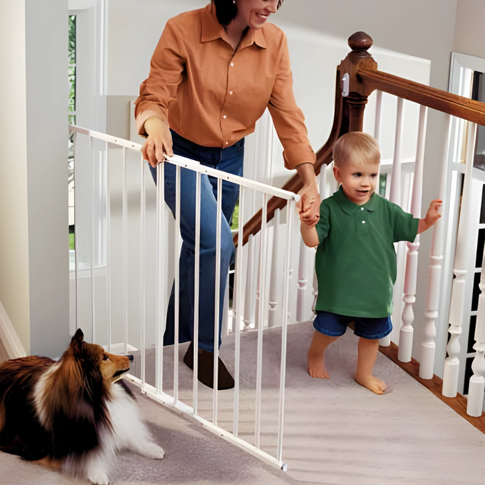 KidCo Angle Mount Safeway Baby/Child Gate | White & Black