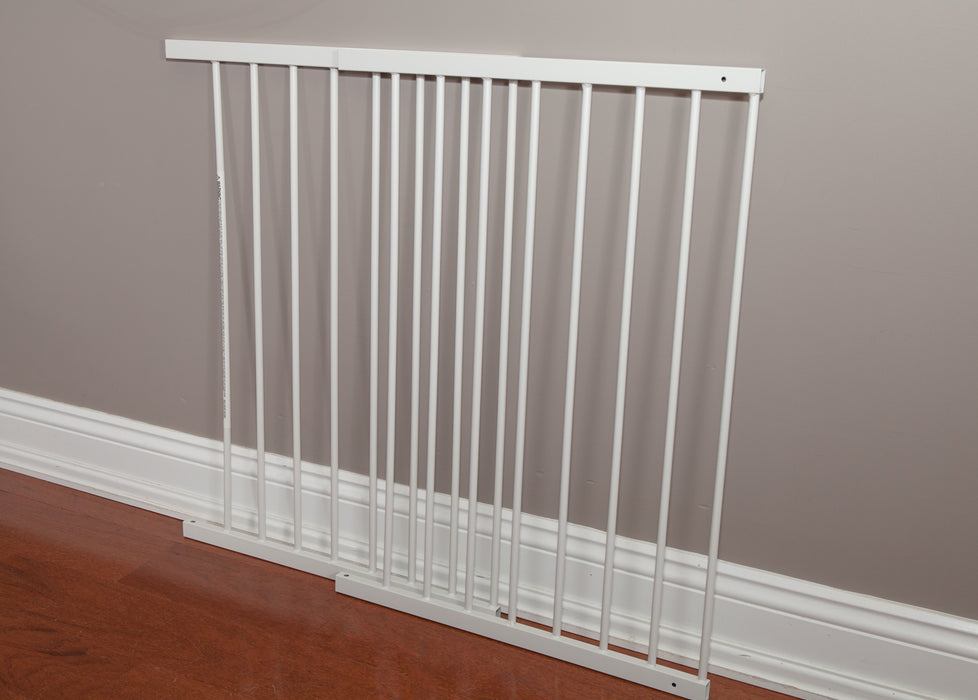 KidCo Angle Mount Safeway Baby/Child Gate | White & Black